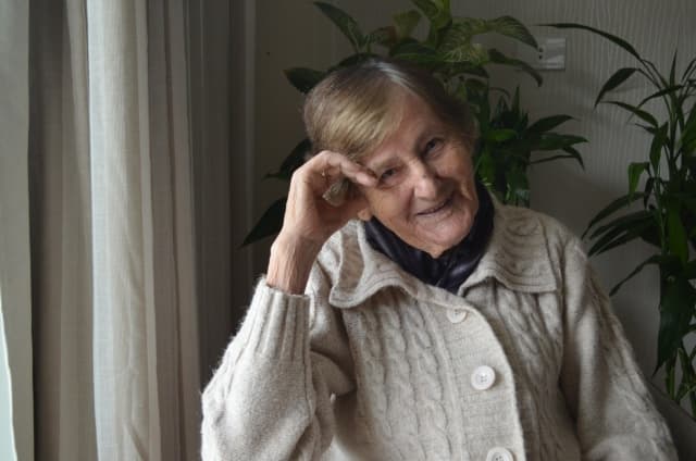 Maria precisou de remédios apenas com 85 anos (Foto: Camila Constantin)