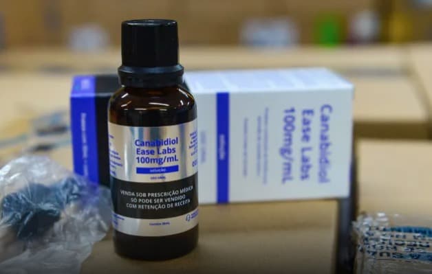 Medicamentos à base da canabidiol estarão disponíveis gratuitamente em Santa Catarina (Foto: Secretaria de Estado da Saúde (SES)/CNN)