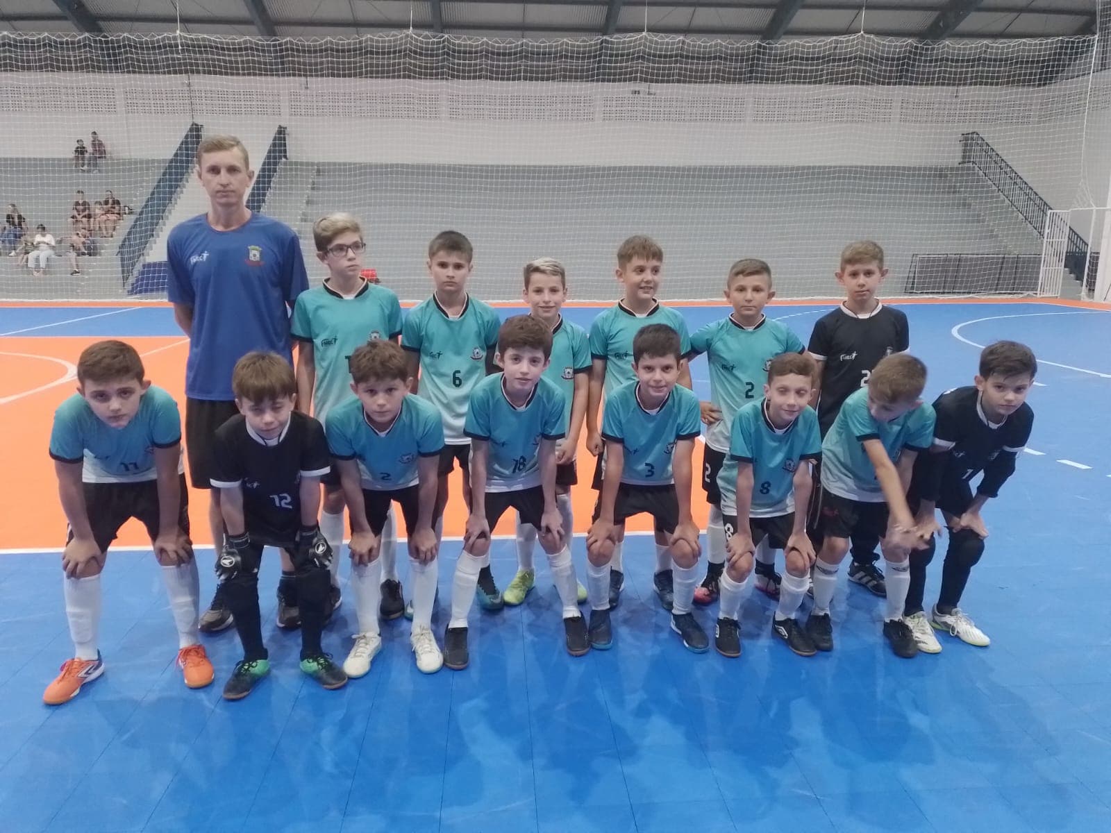 Meninos foram até Cunha Porã nesta semana para a realização de amistoso (Foto: Divulgação)