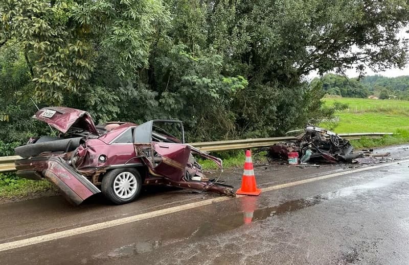 Imagem do acidente é chocante (Foto: Henrique Paulo Koch)
