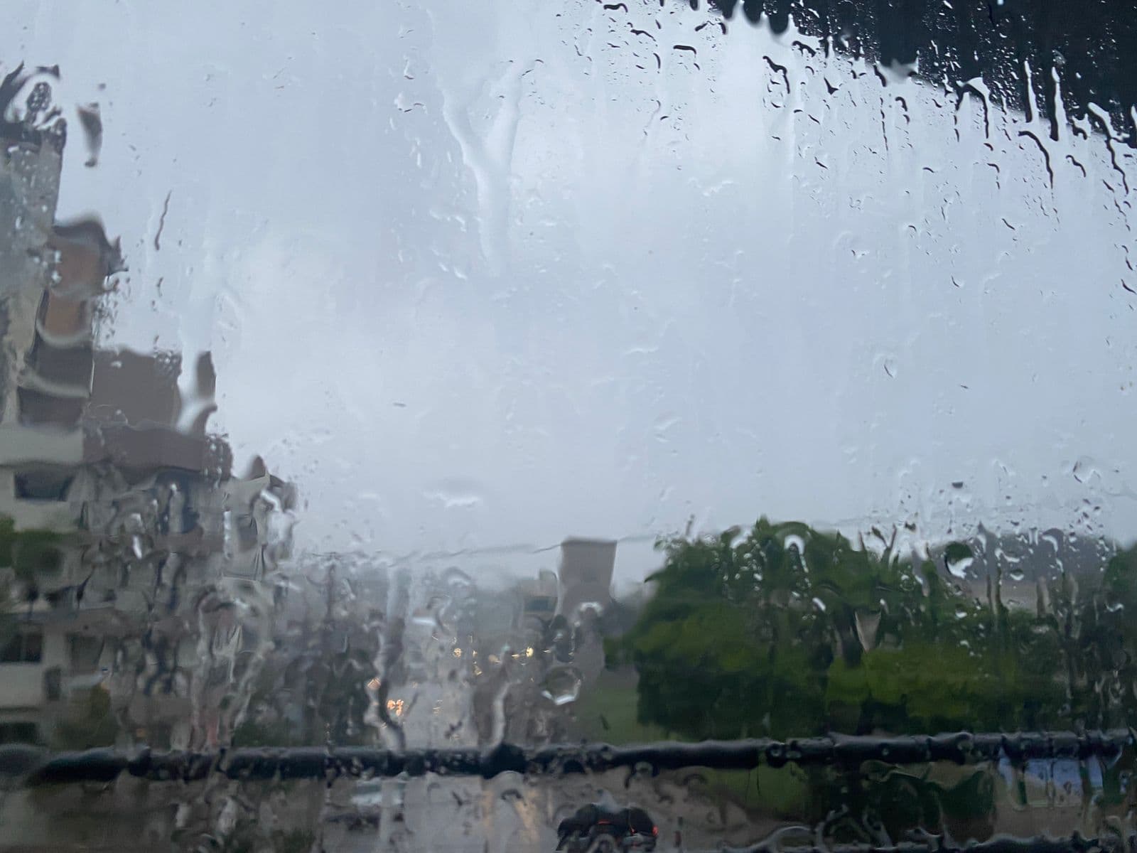Chuva chegou com forte intensidade no Oeste de Santa Catarinense (Foto: Felipe Eduardo Zamboni)