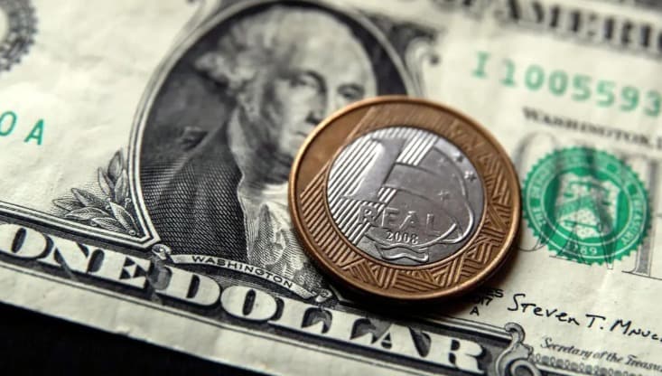 Dólar disparou na abertura do mercado nesta terça-feira (Foto: Sebastião Moreira/EFE )
