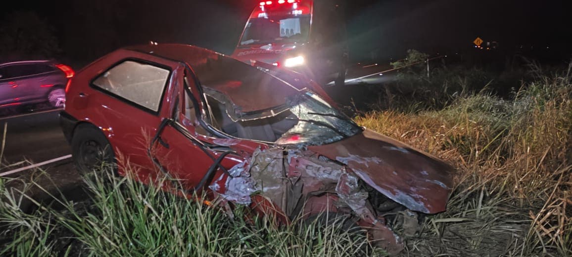 Motorista fica ferido após colisão entre carro e caminhão na SC-283 (Foto: Divulgação CBM)