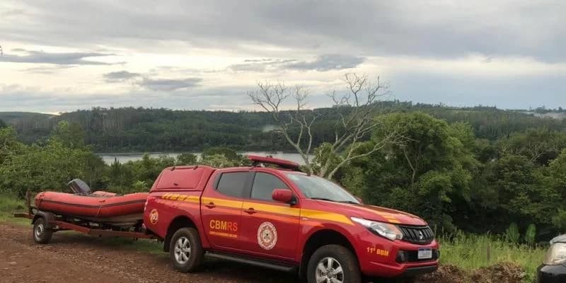 Equipes de busca acharam as duas vítimas do naufrágio em Alecrim (Foto: Foto: Divulgação/CBM)