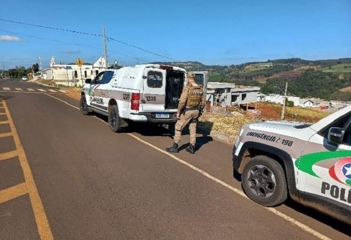 Policiais foram mobilizados na ocorrência (Foto: PM)