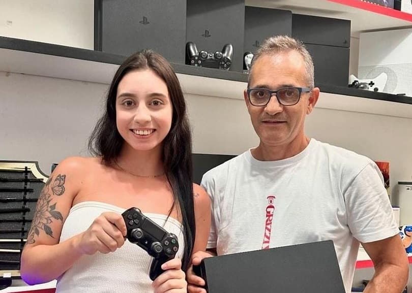 Nas redes sociais, pai e filha compartilhavam o gosto por videogames (Foto: Divulgação)