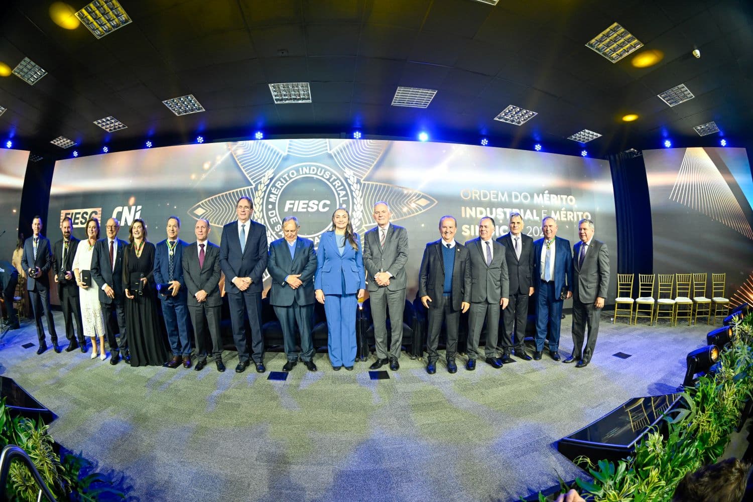 Homenageados pela Ordem ao Mérito Industrial (Foto: Eduardo Valente/GOVSC)