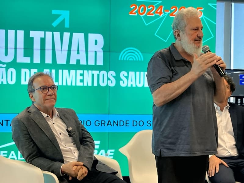 Deputado estadual apoia Décio Lima como candidato ao governo do estado (Foto: Luiz Henrique Mendes)
