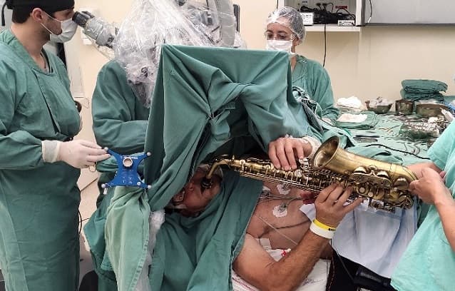 Agricultor pode demonstrar paixão pelo instrumento musical (Foto: Santa Casa)