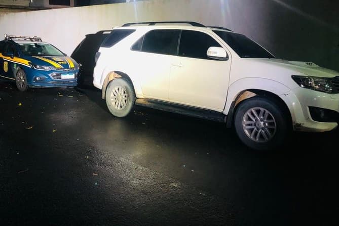 SUV e outros pertences foram devolvidos ao dono (Foto: PRF)