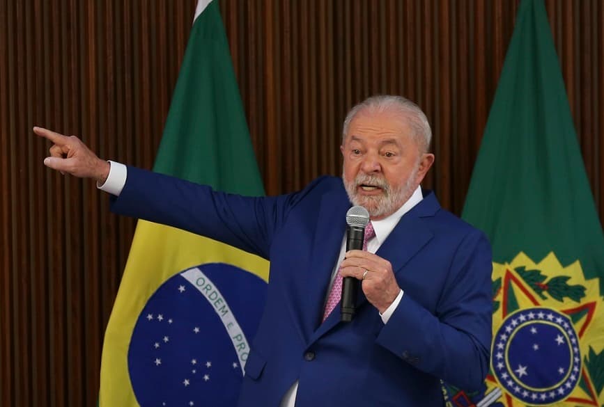 Lula coordena a primeira reunião ministerial de seu governo (Foto: José Cruz / Agência Brasil)
