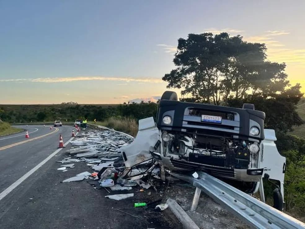 Pai perde filho de vista, volta e encontra jovem morto (Foto: PRF)