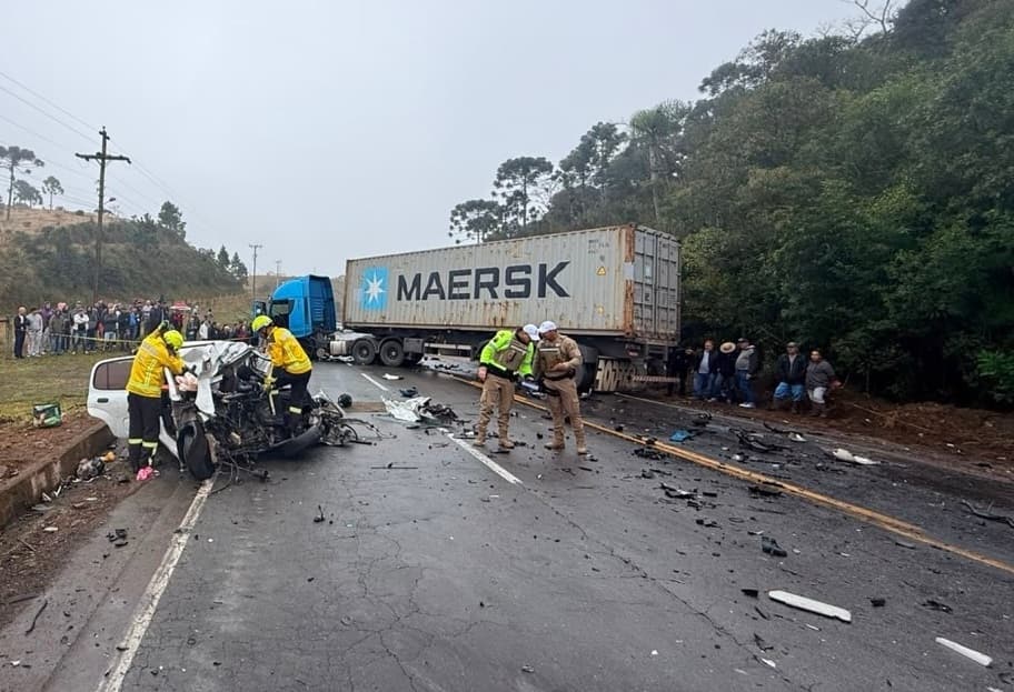 Dois adultos e um bebê morreram no acidente (Foto por Reprodução/Portal São Bento)