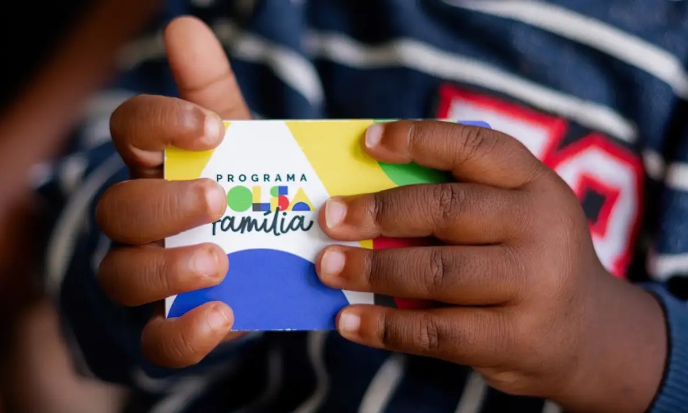 Bolsa Família terá reajuste de 15% e valor mínimo passará para R$ 691