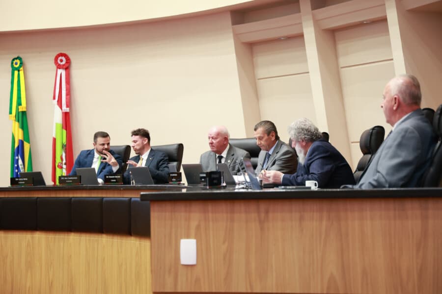 Deputados aprovam pacote de 45 projetos durante sessão plenária na Assembleia Legislativa de Santa Catarina (Foto por Daniel Conzi/Agência Alesc)