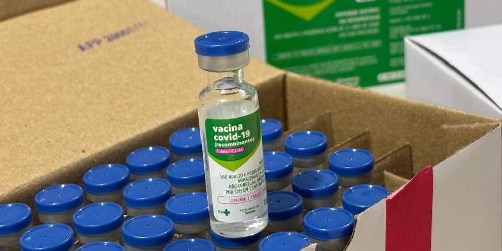 Anvisa manda atualizar vacinas contra a Covid-19 diante do avanço de novas variantes