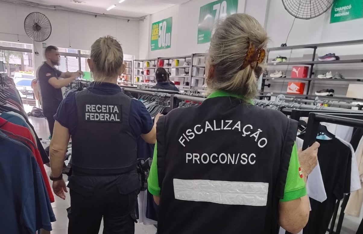 Megaoperação desmantela esquema de falsificação e apreende mais de R$ 1,2 milhão em mercadorias em Chapecó