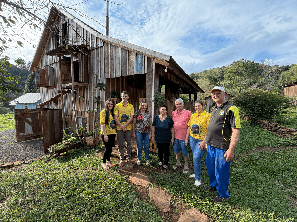 Família cuida da pousada (Foto por Gilmar Bortese)