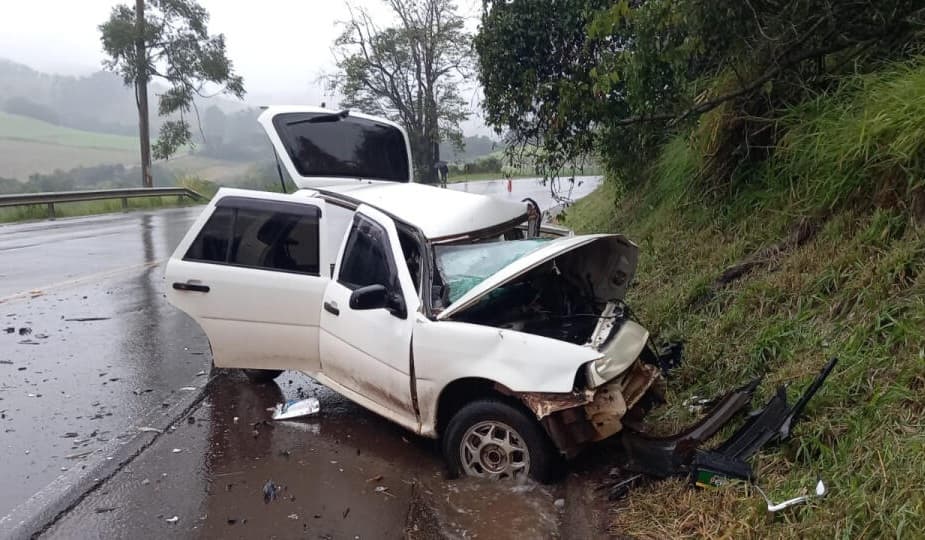 Veículo ocupado pela vítima (Foto por Divulgação)