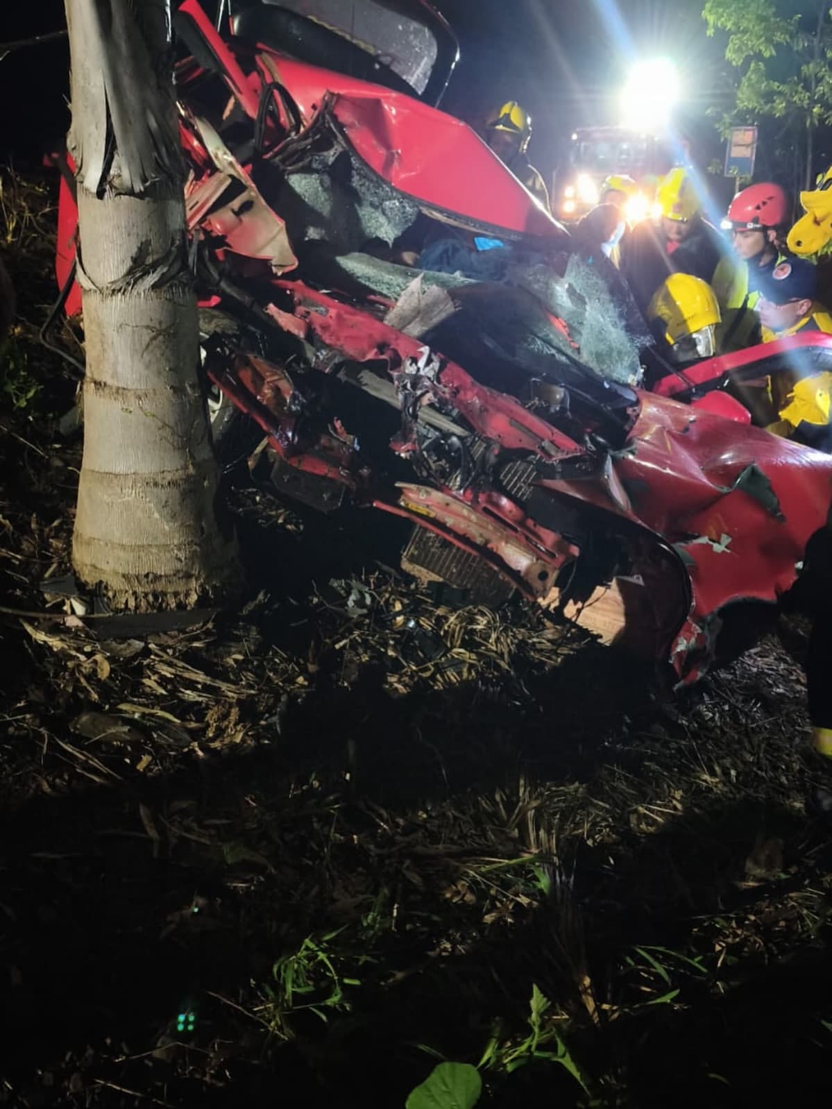 Colisão violenta entre Gol e Hilux deixa um morto e dois feridos na SC-283 (Foto por Reprodução/Internet)