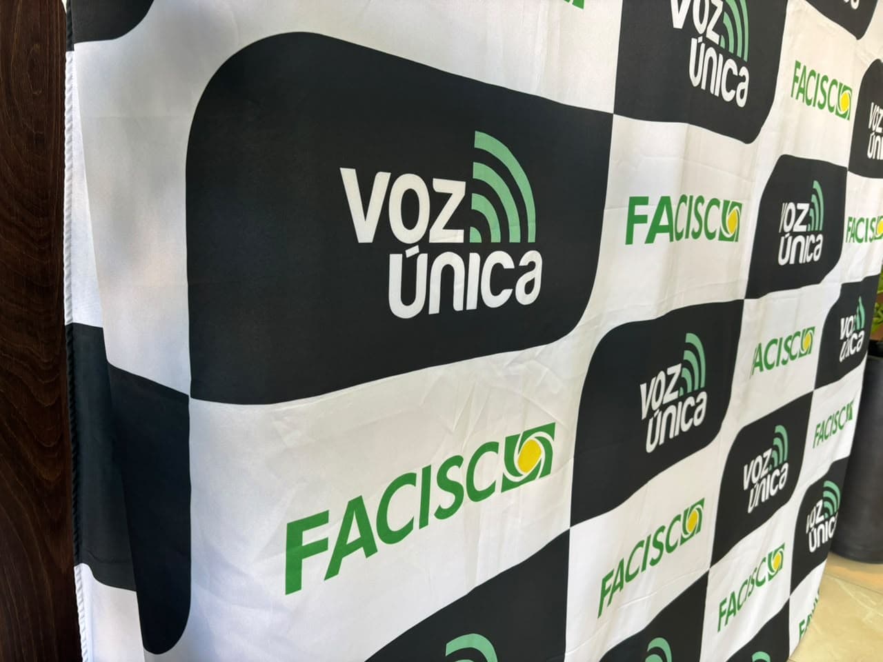 Candidatos ao Governo e ao Senado participam de encontro da FACISC em Florianópolis (Foto por ASCOM)