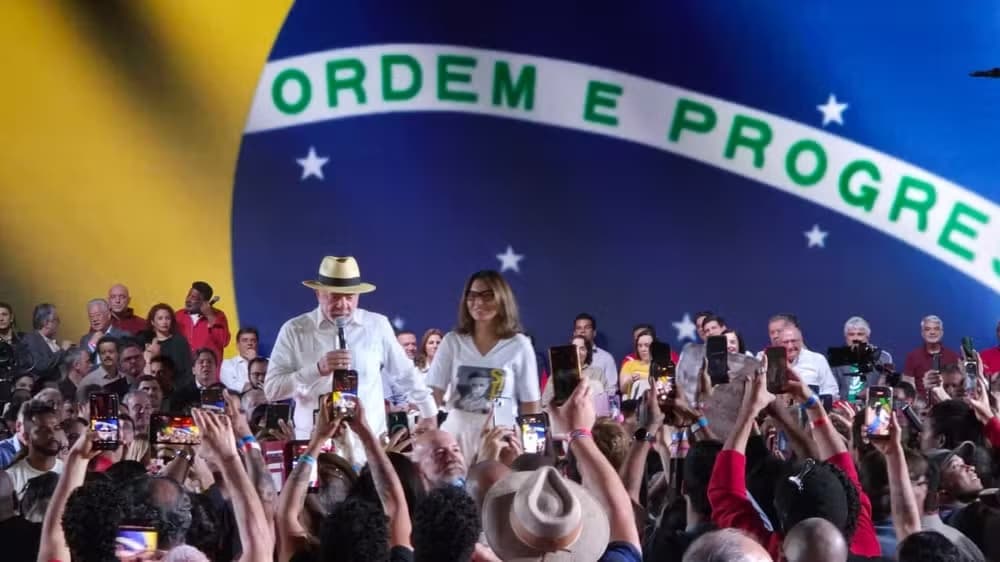 Lula é oficializado candidato ao quarto mandato presidencial com Alckmin mantido como vice