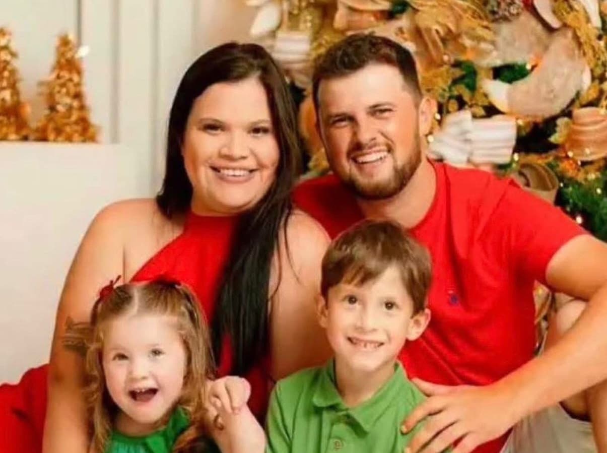 Pai, mãe e filhos faleceram (Foto por Arquivo pessoal)