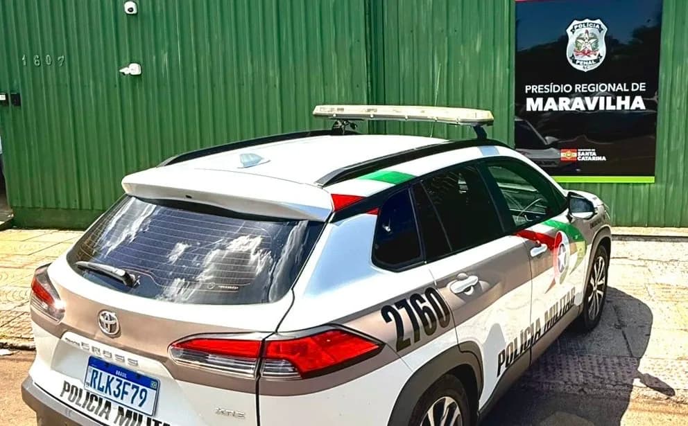 Homem foi localizado sem oferecer resistência e detido por débito de R$ 921,56 referente à pensão alimentícia (por Divulgação)