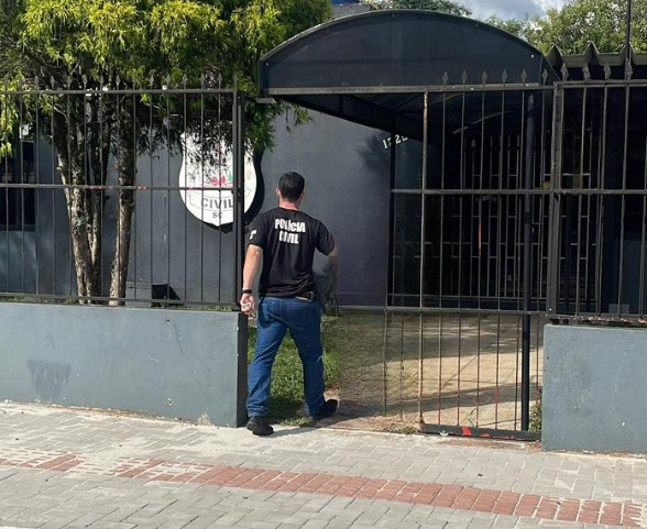 Dez jovens relatam abusos de médico em consultas