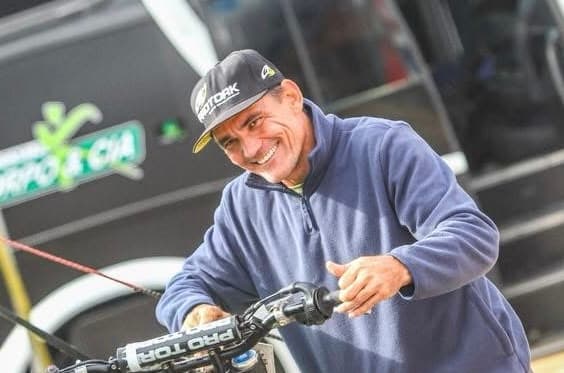 Acidente mata multicampeão do motocross