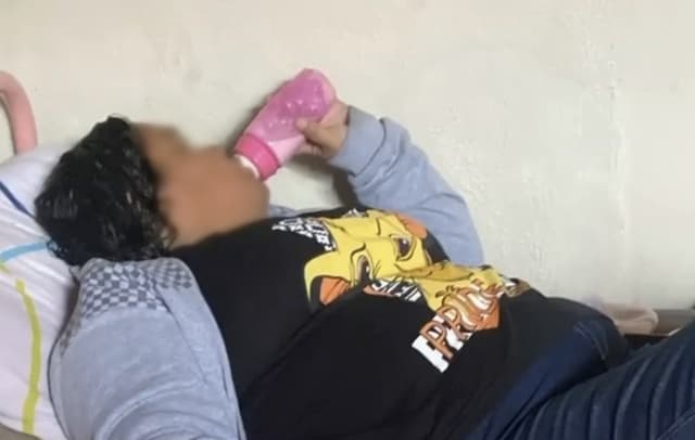 “Pequena Amanda”: mulher fingia ser uma criança de 12 anos