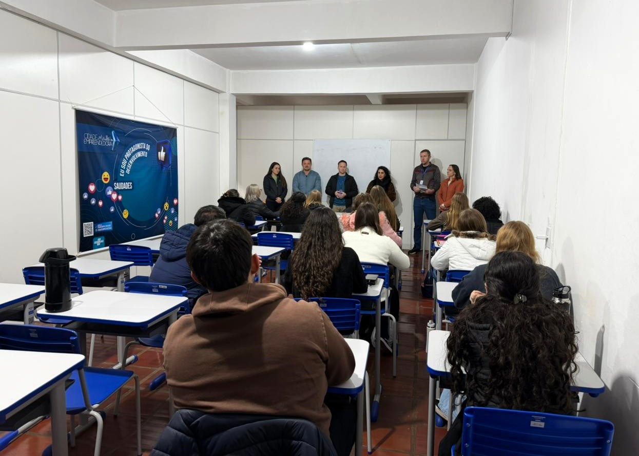 Capacitação profissional impulsiona oportunidades em Saudades