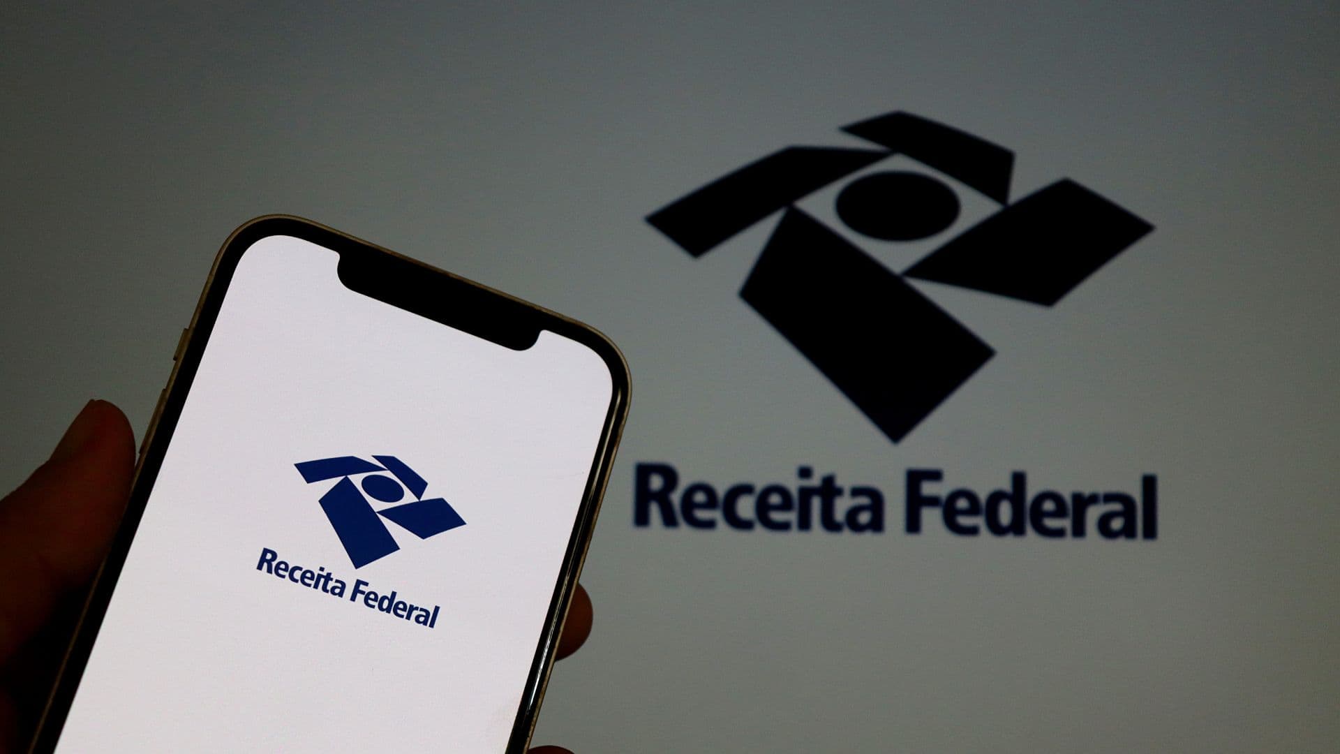 Serão pouco mais de dois meses para o contribuinte acertar as contas com o Leão (Foto por Adobe Stock)