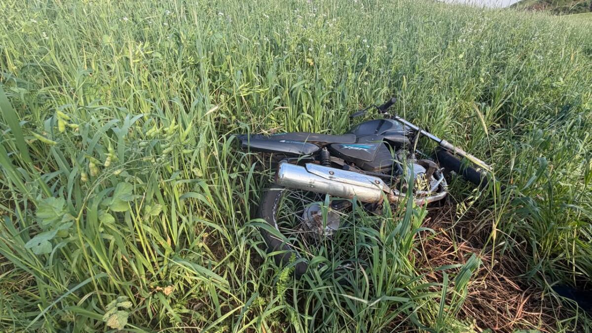 Motociclista é encontrado morto 15 dias depois do acidente