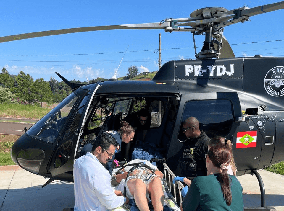 Aeronave realizou a transferência (Foto por Divulgação)