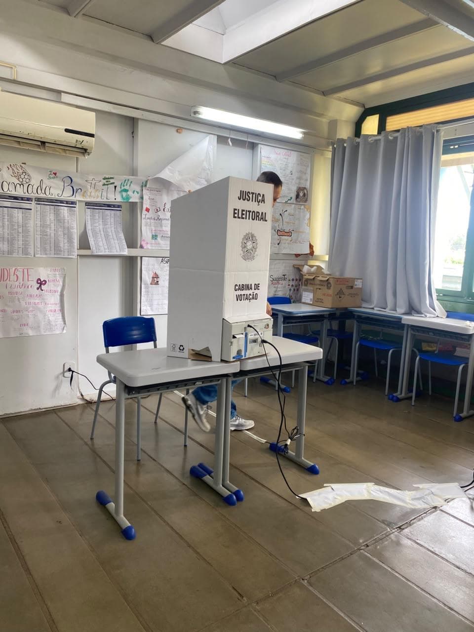 Prefeito Vinicius Ventura destaca importância do voto durante eleições em Maravilha (Foto por Felipe Eduardo Zamboni)
