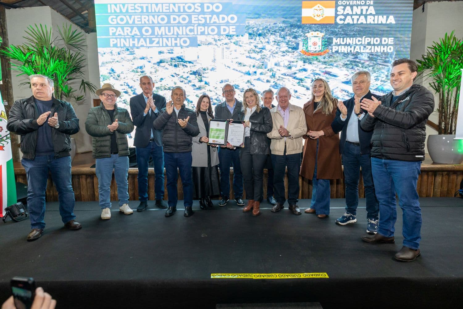 Esporte e habitação ganham novos investimentos em Pinhalzinho (Foto por Jonatã Rocha/SecomGOVSC)